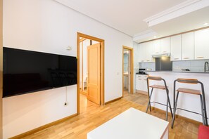 Interior - (VAL203E) 1 bedroom apartment in the center of Madrid (Madrid)