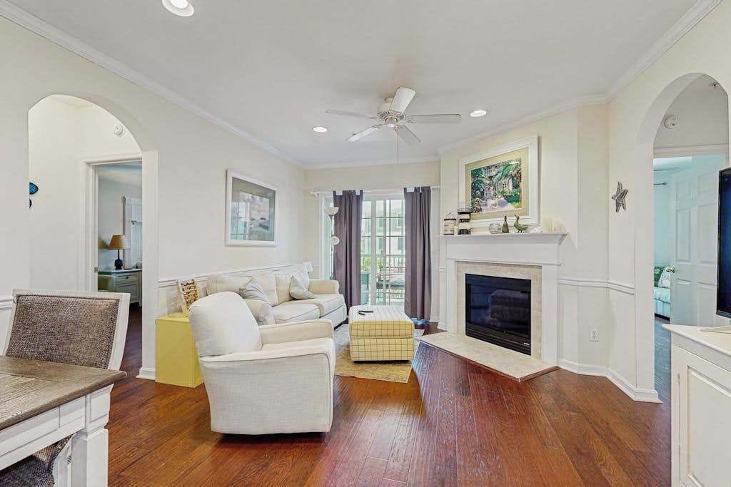 TV, fireplace, offices