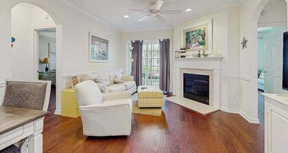 Bayside Resort Dog-Friendly Condo w/ Free WiFi, Shared Pools, & a Fitness Center