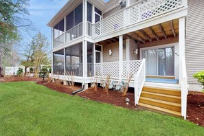 Exterior - Sea Colony Condo Near Beach w/Shared Hot Tubs/Pools/Gym/Sauna/WiFi/AC/Deck + W/D (Bethany Beach)