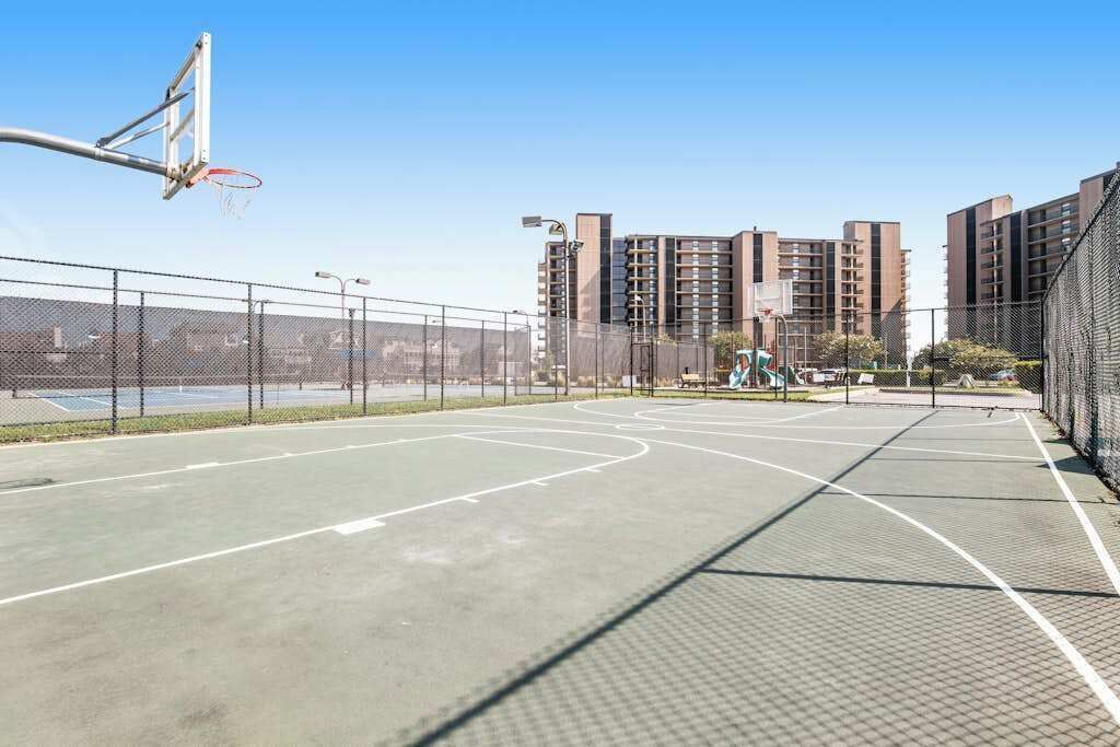 Sport court