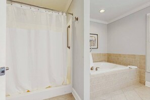 Shower, hair dryer, towels - Salt Pond house with W/D, pools, & hot tub - near beach & dining (Bethany Beach)