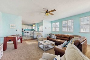 TV, fireplace, DVD player