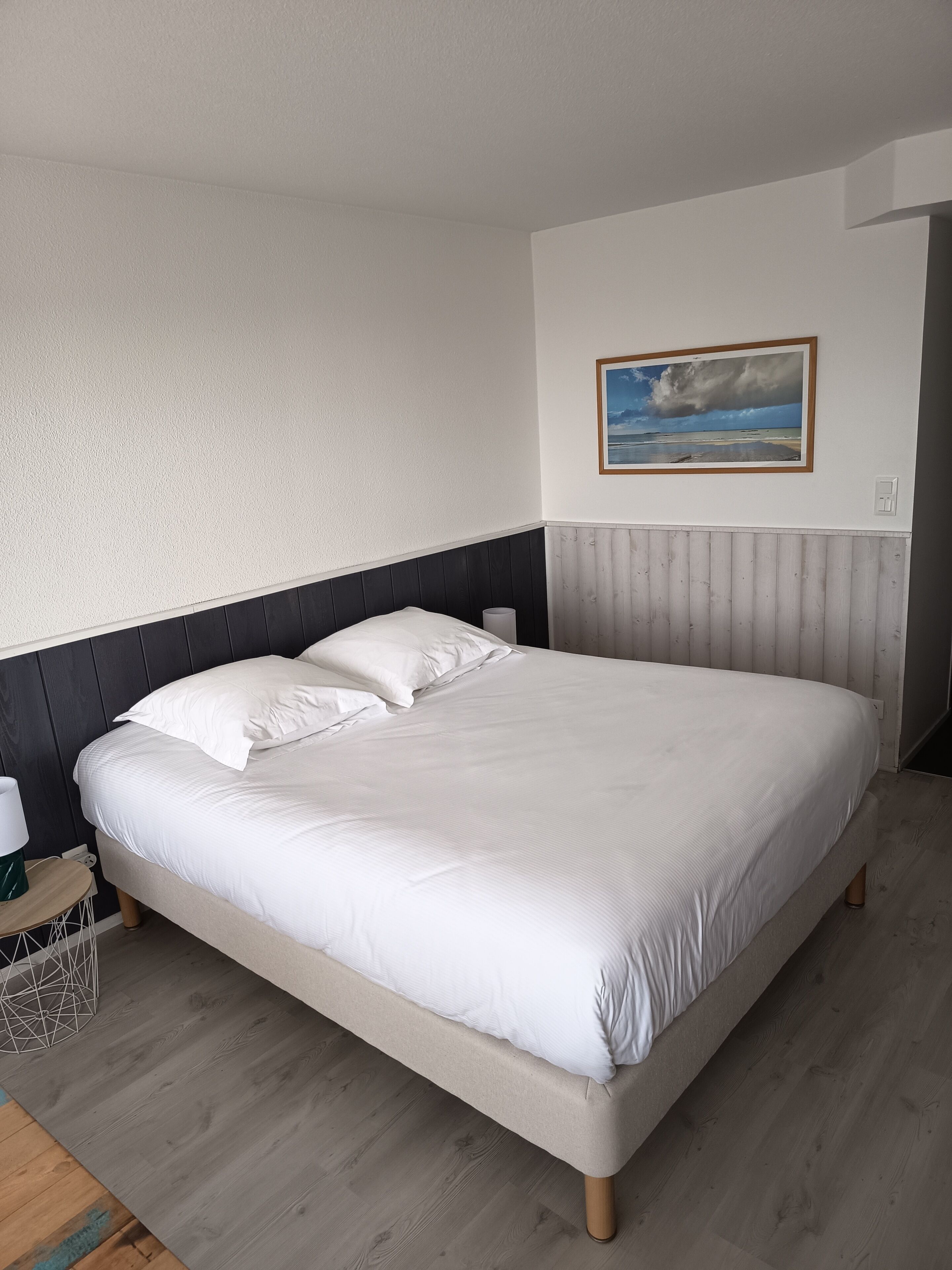 In-room safe, iron/ironing board, free cots/infant beds, travel cot
