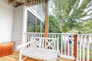 Terrace/patio - Sea Colony Tennis condo w/ central AC and access to pool and fitness center (Bethany Beach)