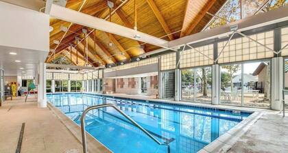 Coastal Retreat I Resort Amenities, Championship Golf, Indoor & Outdoor Pools