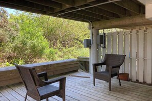 Terrace/patio - Fenwick Island townhome - oceanfront location, 3 decks, fast WiFi, & W/D (Fenwick Island)