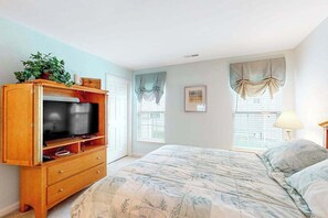 Iron/ironing board, travel cot, WiFi, bed sheets