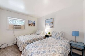 WiFi, bed sheets - Town of South Bethany oceanside cottage with screened porch, outdoor shower, W/D (South Bethany)