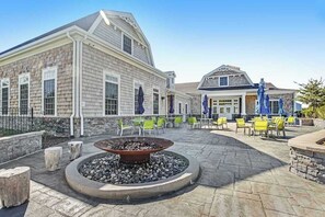 Outdoor dining - 5BR home, close to Bethany beach, shared pool (Ocean View)