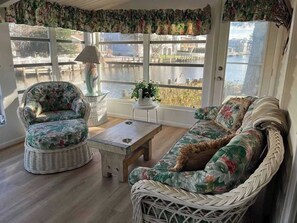 TV, offices - South Bethany bay-view home with dock, deck, kayaks, & bikes (Bethany Beach)