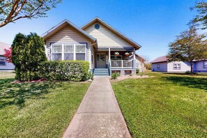 Exterior - Forest Reach home near beach with pool access & W/D - dog-friendly (Frankford)