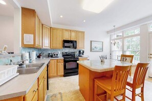 Fridge, microwave, oven, stovetop - Creekside townhome with gas grill, patio, deck, W/D, full kitchen, & pool table (Millville)