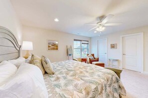 Iron/ironing board, WiFi, bed sheets - Fairway Village | Dog-friendly townhouse in Ocean View (Ocean View)