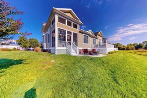 Exterior - Bayside Resort townhome with nautical-theme, resort amenities, & water views (Selbyville)