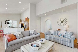 TV, fireplace, offices - Bear Trap Dunes dog-friendly retreat with serene water views (Ocean View)