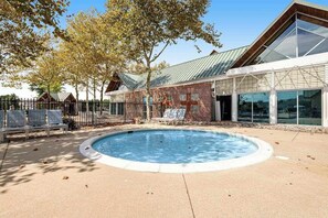 Pool - Bear Trap Dunes dog-friendly retreat with serene water views (Ocean View)