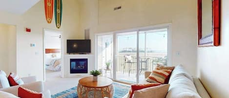 TV, fireplace, offices