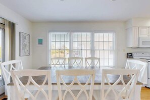 Dining - Town of Bethany Beach home on the canal with balcony & AC (Bethany Beach)