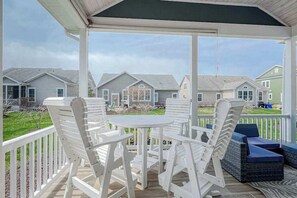 Outdoor dining - Bayside Resort home with bunk/playroom, deck, & access to pool, hot tub, & sauna (Selbyville)