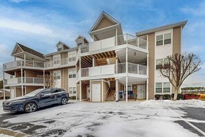 Exterior - Bethany Bay Condo with Pool, Tennis Court, & on-site golf (Ocean View)