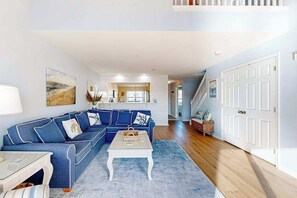 TV, fireplace, DVD player, offices - Bethany Bay water-view condo with pool, on-site golf & sports courts access (Ocean View)