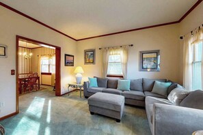 TV, offices - Salt Pond home with on-site golf, indoor/outdoor pools, gym, & sports courts (Bethany Beach)