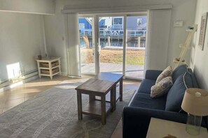 TV, offices - Town of South Bethany house w/deck, balcony, grill, near the ocean (Bethany Beach)