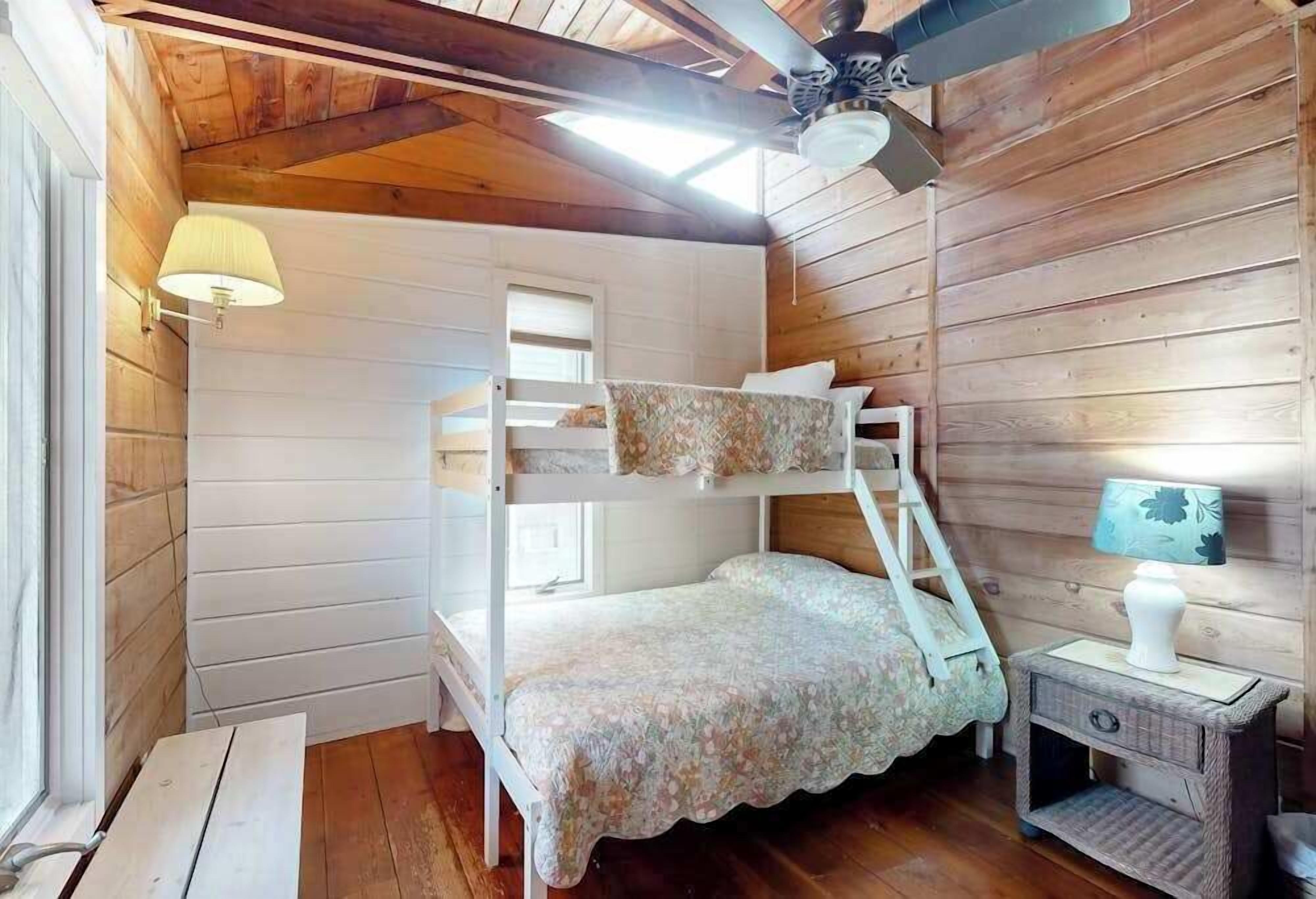 Iron/ironing board, travel crib, internet, bed sheets