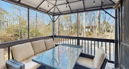 Town of Ocean View house w/patio, outside shower, close to restaurants