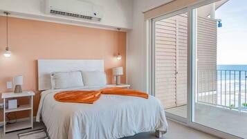 WiFi, bed sheets