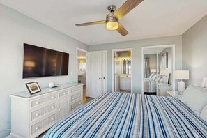 Desk, iron/ironing board, WiFi, bed sheets - Bethany Bay 3rd floor condo-no elevator-pool,hot tub,tennis court,on-site golf (Ocean View)