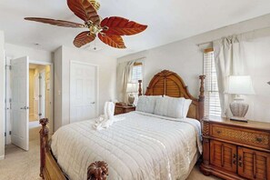 Iron/ironing board, WiFi, bed sheets - Bayside Resort townhouse w/community pools, hot tubs, tennis & on-site golf (Selbyville)