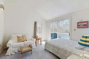 Iron/ironing board, travel cot, WiFi, bed sheets - Town of Bethany Beach - 33391 Ocean Pines Ln (Bethany Beach)