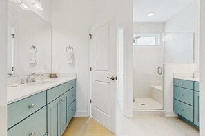 Een douche, een haardroger