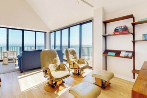 TV - Sea Colony Oceanfront Penthouse - Views, Wrap-Around Deck, Pools, Private Beach (Bethany Beach)