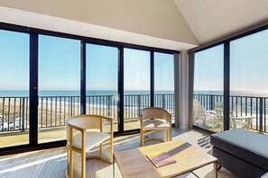 TV - Sea Colony Oceanfront Penthouse - Views, Wrap-Around Deck, Pools, Private Beach (Bethany Beach)