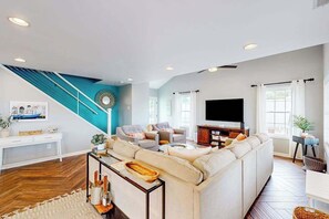 TV, DVD player, offices - Town of Bethany Beach designer cottage with water views, alfresco porch & AC (Bethany Beach)