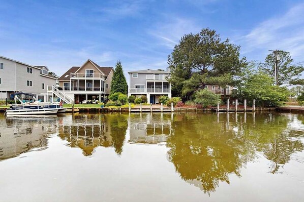 Exterior - Dog-friendly home with canal views spacious layout (Bethany Beach)