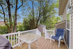 Terrace/patio - South Hampton home with shared pool, game room, & water view- dog-friendly (Ocean View)