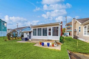 Exterior - Town of South Bethany waterfront home with boat ramp - 5-min walk to beach (Bethany Beach)