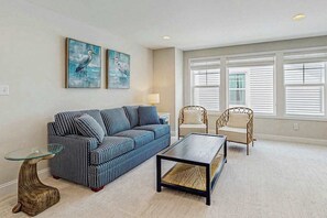 TV, DVD player - Marlin Chase home with resort amenities, deck, grill, Free WIFI (Ocean View)