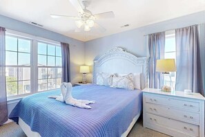 Iron/ironing board, WiFi, bed sheets - Oceanside, Bethany Beach, Spacious house, Next to Town Center. Park 4 cars (Bethany Beach)