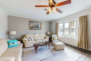 TV - Bethany West house w/shared pool, tennis courts, W/D & free WIFI (Bethany Beach)
