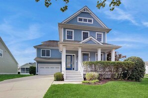 Exterior - Bayside Resort house w/community pools, hot tubs, tennis courts & on-site golf (Selbyville)