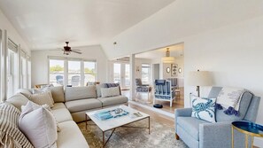 TV, fireplace, offices - Keen-Wik on the Bay bay front home w/private pool & hot tub (Selbyville)