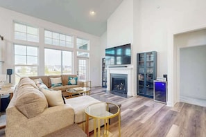 TV, DVD player, offices