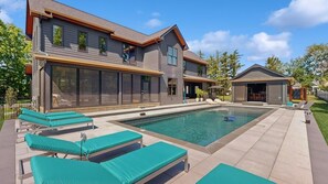 Pool - Town of Lewes spacious house with private pool, pool table, deck, firepit, grill (Lewes)