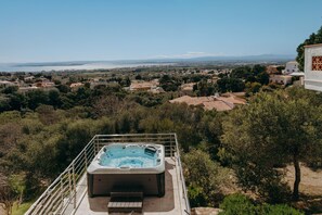 Outdoor spa tub - WELCS HOUSE 335 EMP with jacuzzi and terrace (Rosas / Roses)