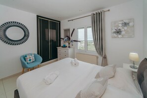 Free WiFi, bed sheets - WELCS HOUSE 335 EMP with jacuzzi and terrace (Rosas / Roses)
